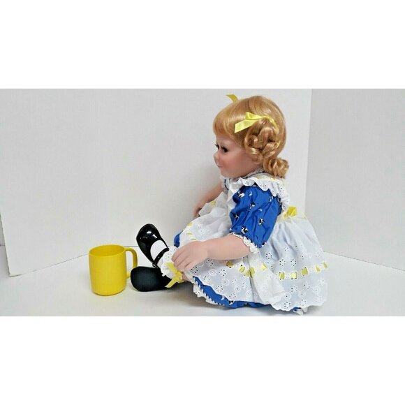 Marie Osmond Sitting Porcelain Doll 14" Got Milk Cows Cup Milk Mustache W/ COA - Picture 4 of 12
